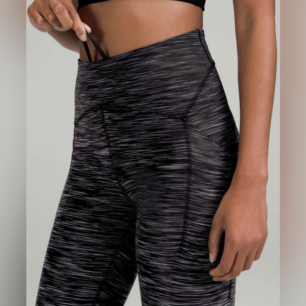 lululemon athletica High-Rise Luxtreme Black Space-Dye Women’s Leggings size 4 - Picture 2 of 5